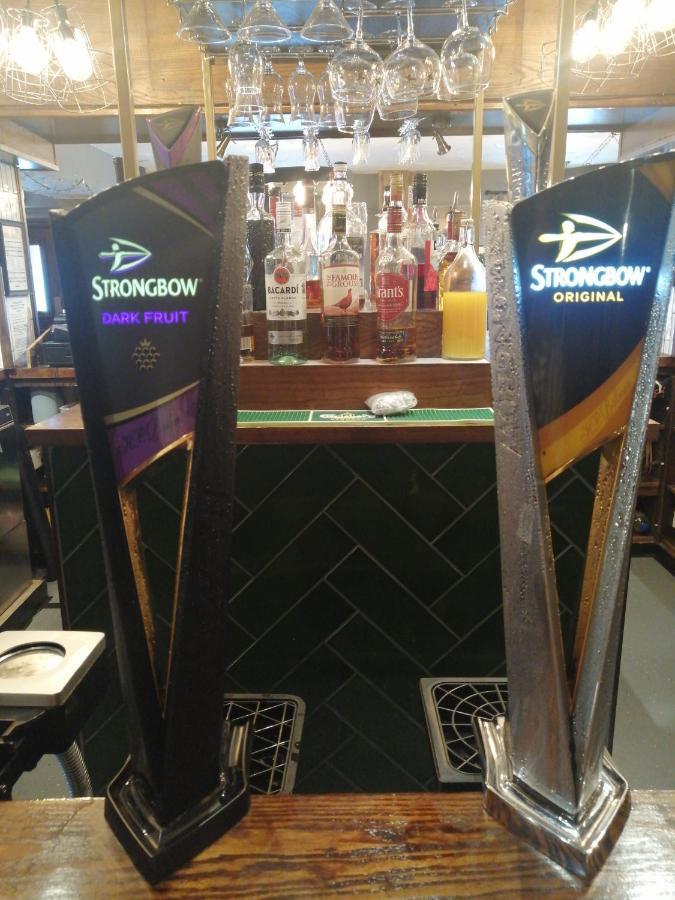 The Castlegate Arms 호텔 펜리스 외부 사진